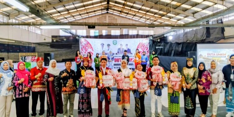 Foto: IST/MATA KALTENG - penobatan Duta UMKM di Kabupaten Kotim.