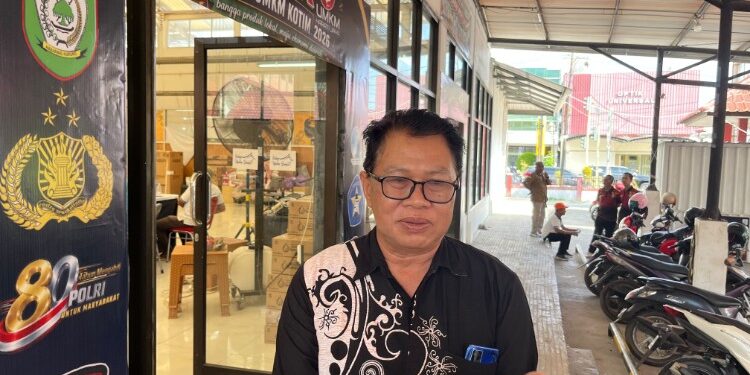 Foto:Camat Mentawa Baru Ketapang, Irpansyah.