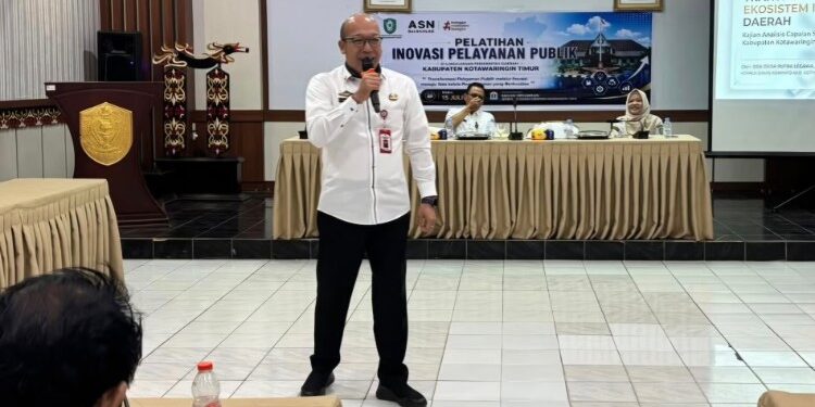 Foto:IST/MATA KALTENG - Kepala Dinas Komunikasi dan Informatika Kabupaten Kotawaringin Timur, Cok Orda Putra Legawa.