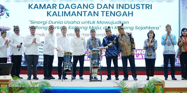 Foto: Pelantikan Dewan Pengurus Kamar Dagang dan Industri (KADIN) Provinsi Kalimantan Tengah masa bakti 2026–2031.