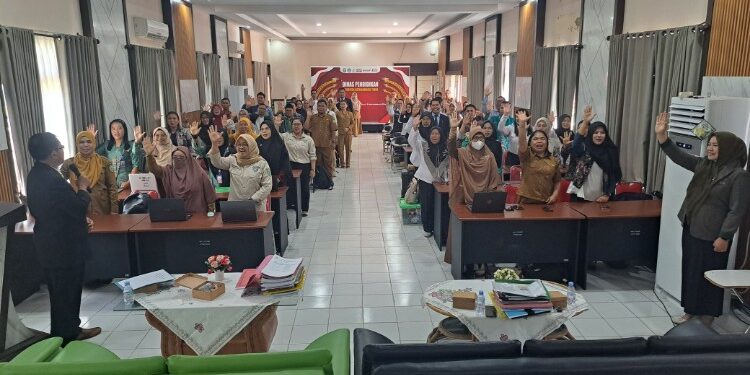 Foto:DIAN/MATA KALTENG - Pemberian materi kepada peserta Lomba Guru dan Kepala Sekolah Berprestasi di Kotim, 27 Juli 2026.